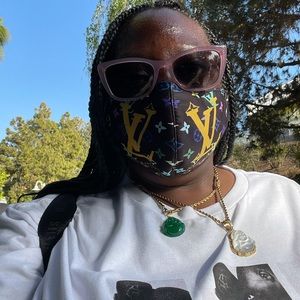 Meet your Posher, Damisi